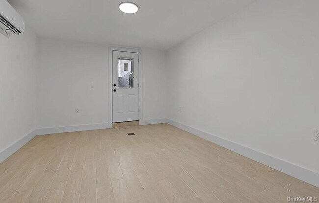 Building Photo - 9512 Avenue B