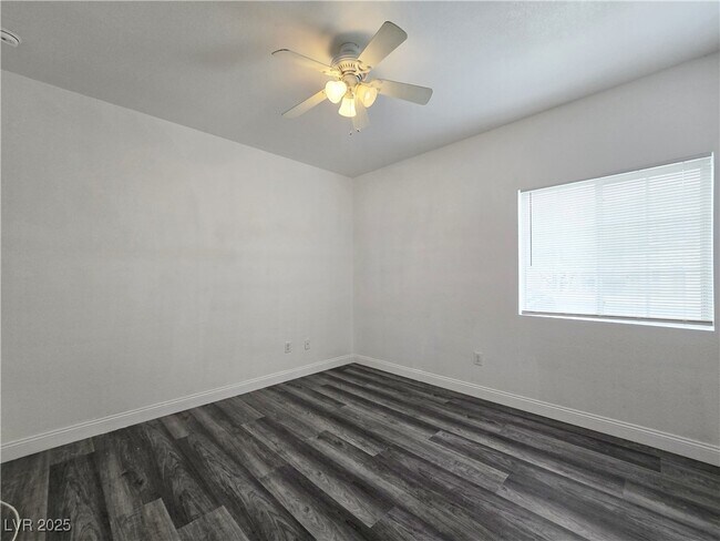 Building Photo - 833 Aspen Peak Loop