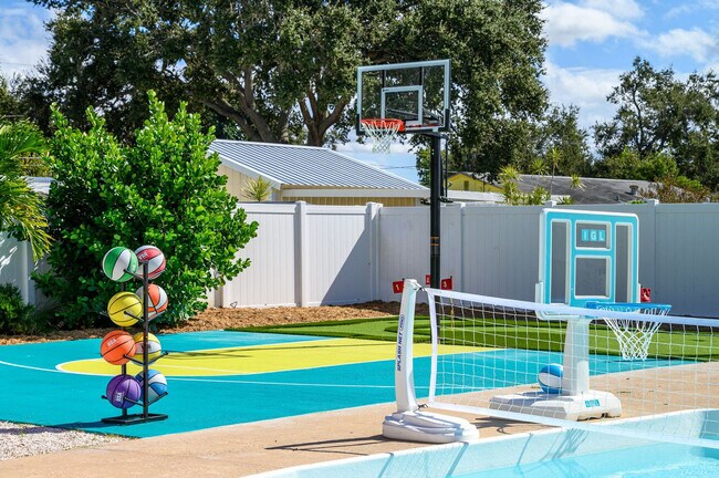 Building Photo - 12453 138th St N