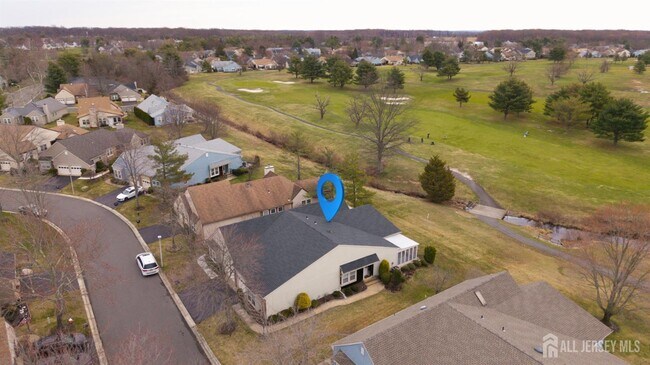 Building Photo - 18 Thomas Paine Dr