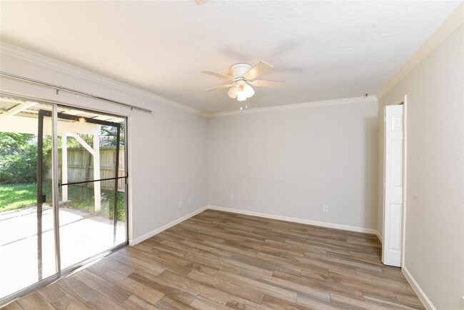 Building Photo - 8558 Laurel Trails Dr