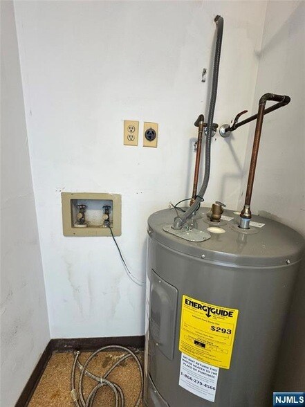 Building Photo - 19 Plauderville Ave