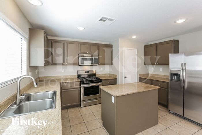 Building Photo - 7221 Dry Lake Ct