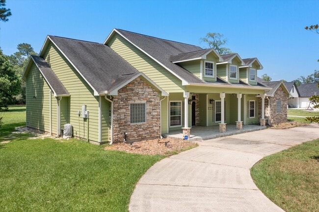 Building Photo - 232 County Rd 633