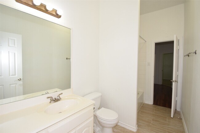 Building Photo - 5726 Indigo Trails Dr