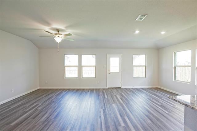 Building Photo - 625 Hidden Cove Dr