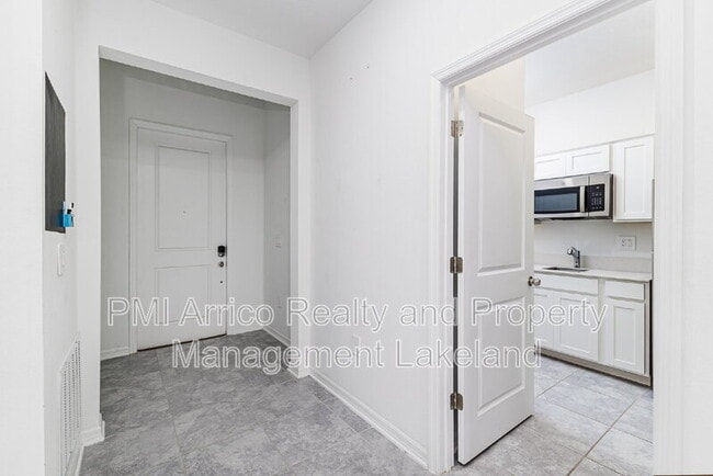 Building Photo - 1228 Tyler Lp