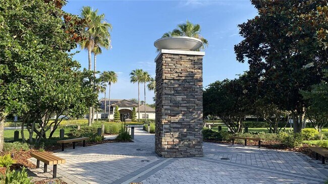 Building Photo - 12320 Fairlawn Dr