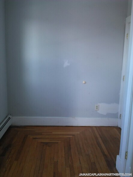 Building Photo - 116 Hyde Park Ave