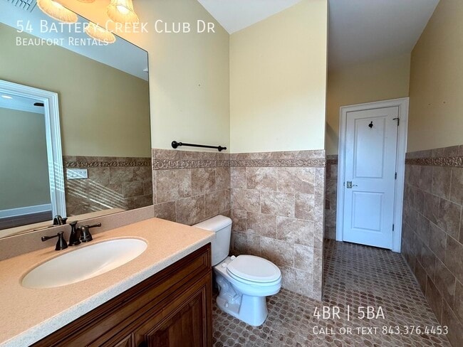 Building Photo - 54 Battery Crk Clb Dr