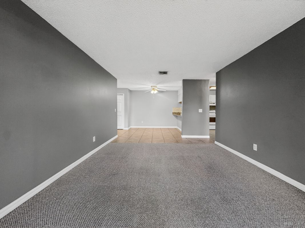 Building Photo - 602 Kenwick Cir