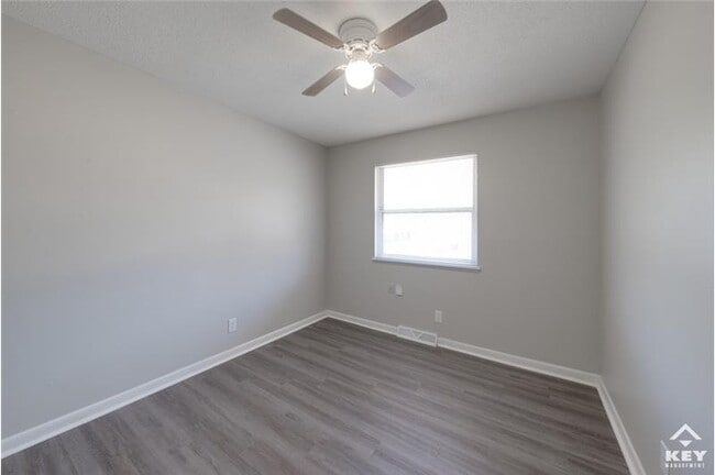 Building Photo - 2975 Salina Ct