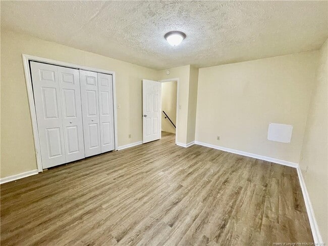 Building Photo - 5854 Aftonshire Dr