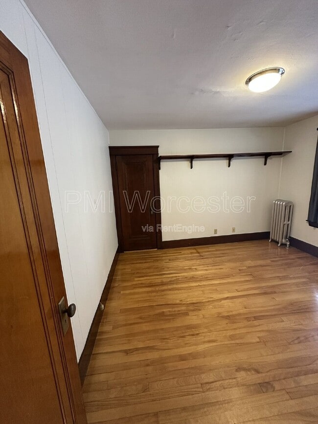 Building Photo - 69 Upsala St