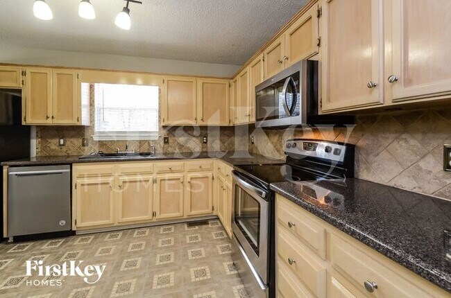 Building Photo - 104 Ashford Ln