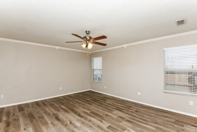 Building Photo - 509 Brasenose St