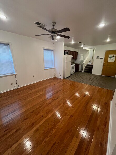 Building Photo - 1513 Fairmount ave