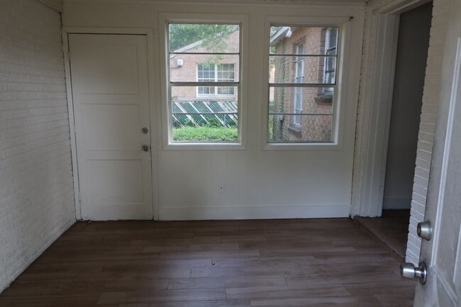 Building Photo - Sunset Acres, Garden Valley, Morningside