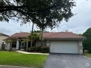 Building Photo - 5136 NW 49th Ave