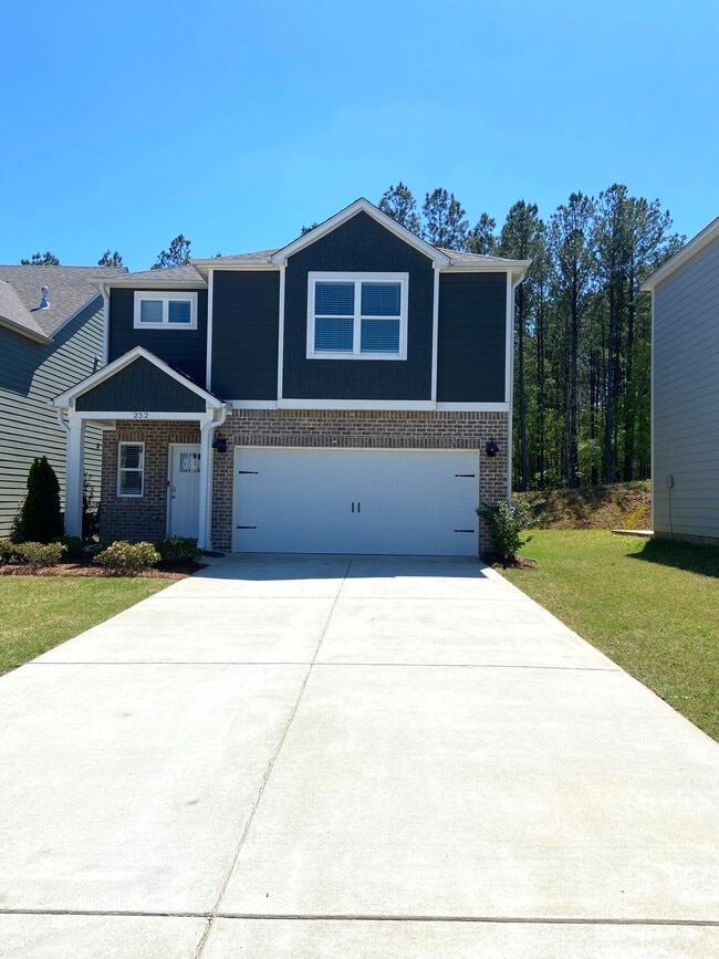 Building Photo - 252 Chelsea Pk Cir