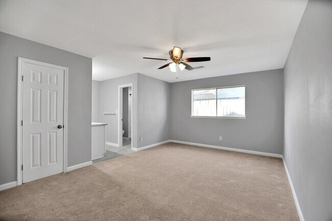 Building Photo - 1505 New Orleans St