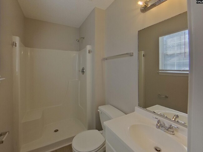 Building Photo - 3 Sonny Ct