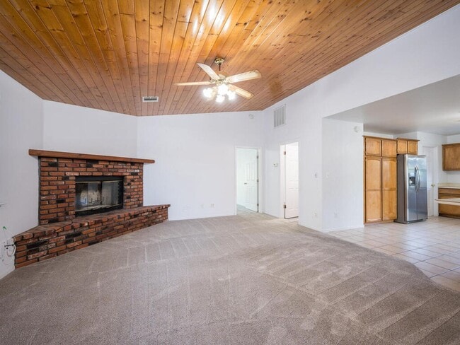 Building Photo - Cute, classic 3/2 home- westside Paso Robles