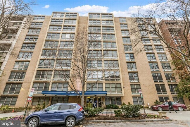 Building Photo - 1260 21st St NW