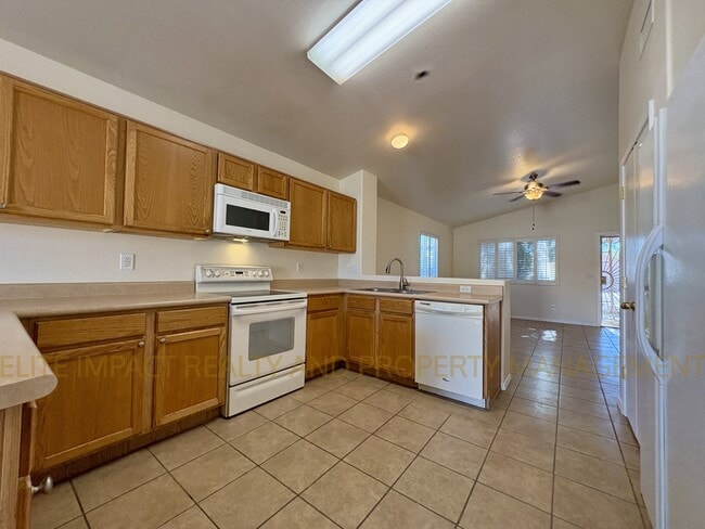 Building Photo - 7734 S Titanite Ln