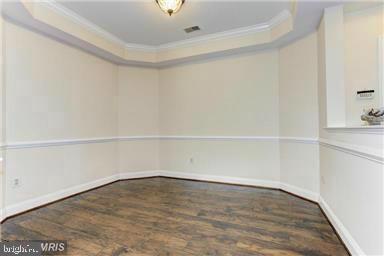 Building Photo - 2100 Ganton Green