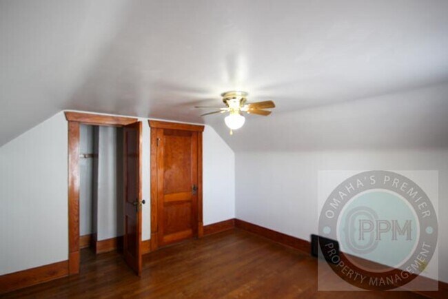 Building Photo - 2802 S 31st St