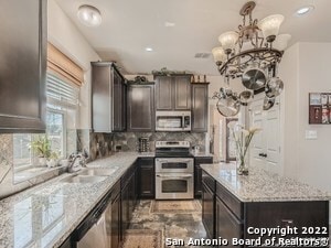 Building Photo - 1802 Laivita Mist