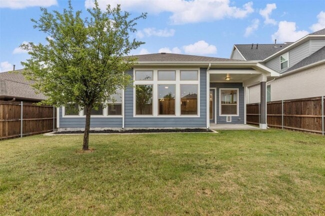 Building Photo - 1725 Rolling Heights Ln