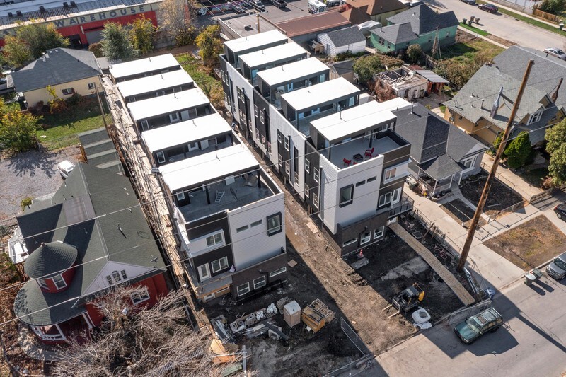 Building Photo - 815 W 100 S