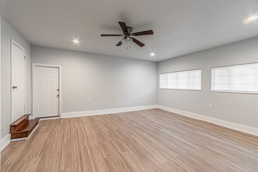 Building Photo - 1828 Baxley Dr