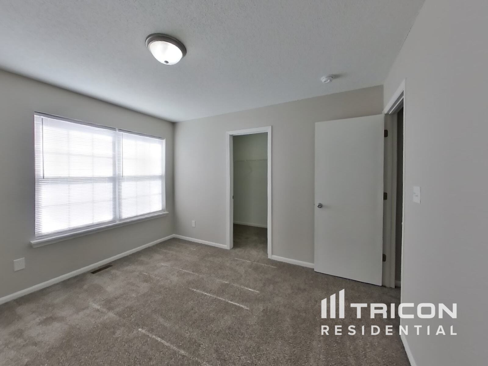 Building Photo - 484 Brookstone Dr