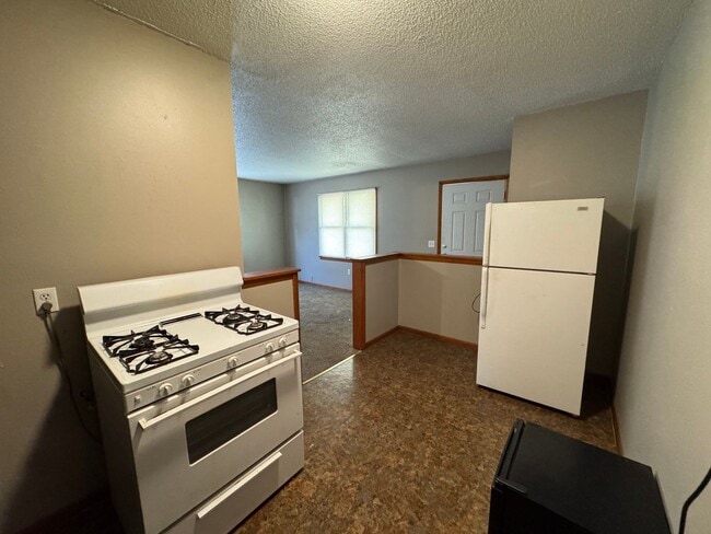 Building Photo - 414 N Mulberry St