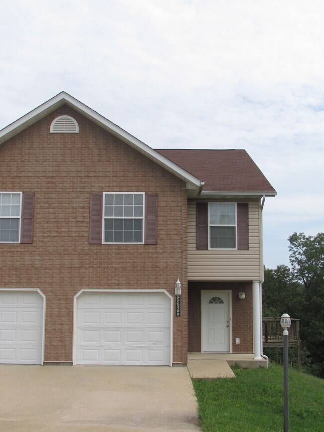 Primary Photo - 22540 Hollow Oak Ln