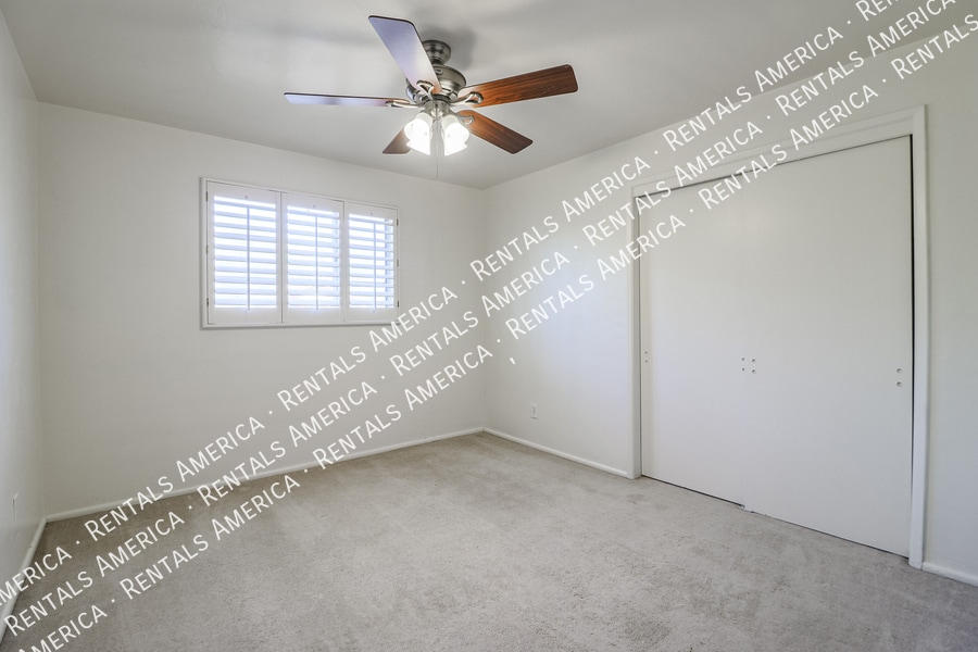 Building Photo - 4201 E Stanford Dr