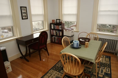 Dining Area - Perkins Square