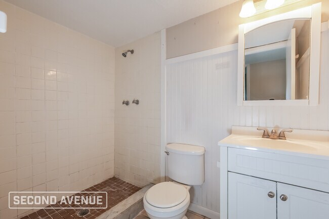 Building Photo - 3809 Pinedale St