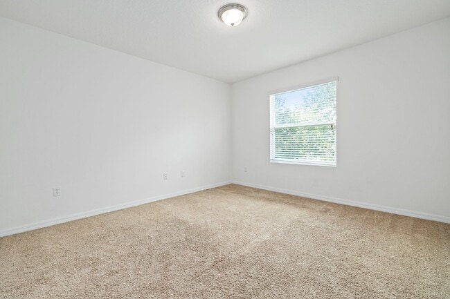 Building Photo - "Charming Seven Oak Community 3-Bedroom Rental Home with Granite Countertops in Wesley Chapel, FL"