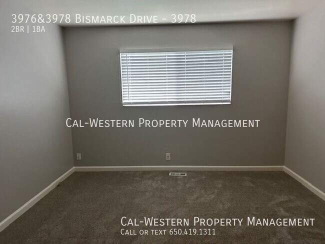 Building Photo - 3976&3978 Bismarck Drive-3978