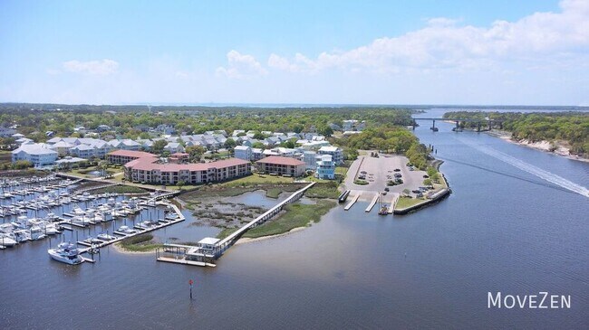 Building Photo - 111 Spencer Farlow Dr-