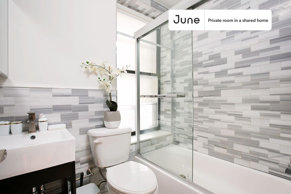 Building Photo - Room in Shared 3 bed/1.5 bath home in Central Harlem