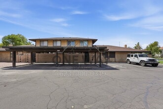 Building Photo - 1660 W Village Way