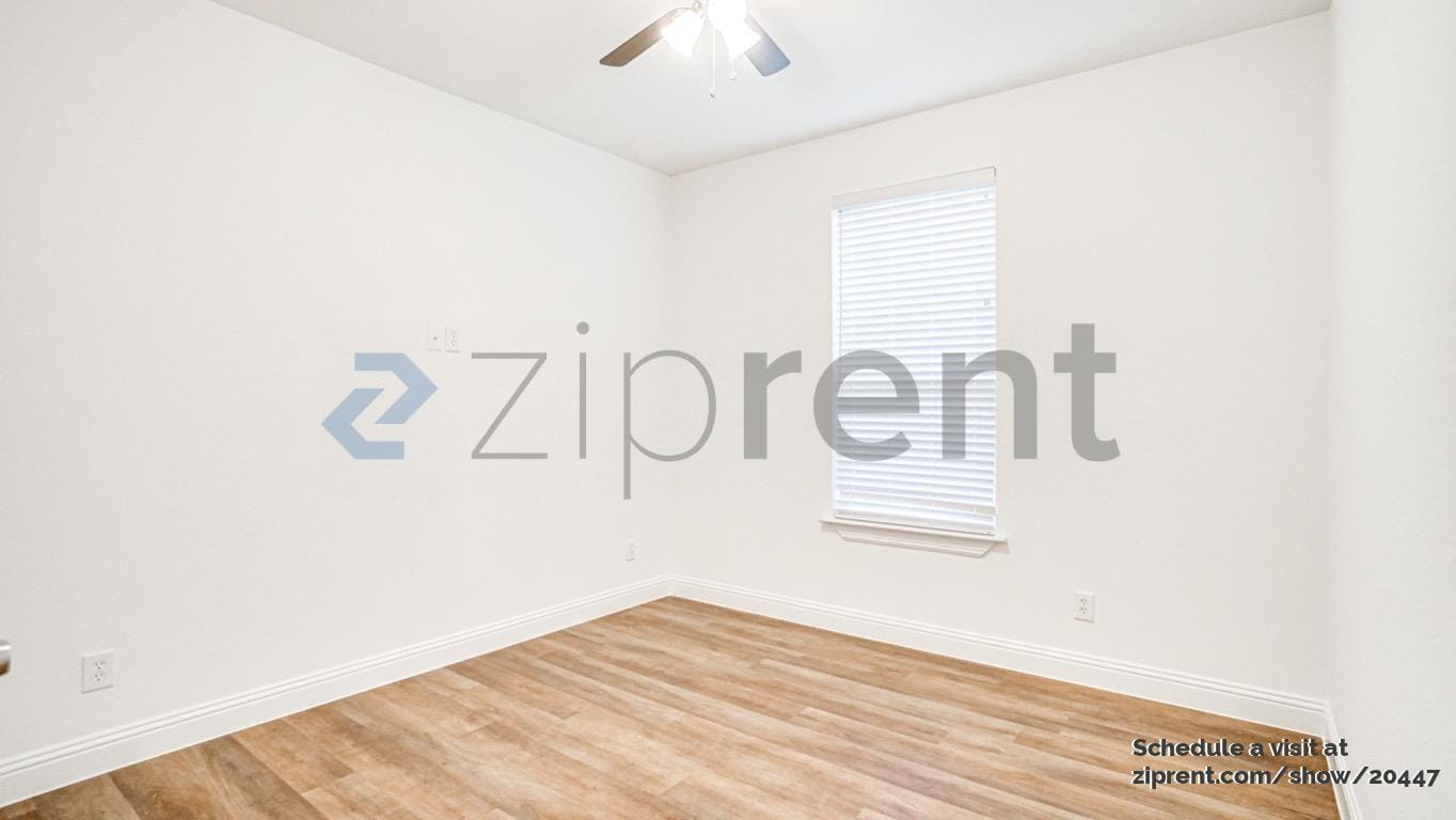 Building Photo - 631 Gould St