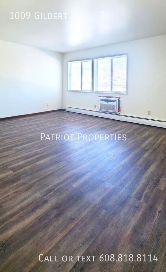 Building Photo - 1009 Gilbert Rd