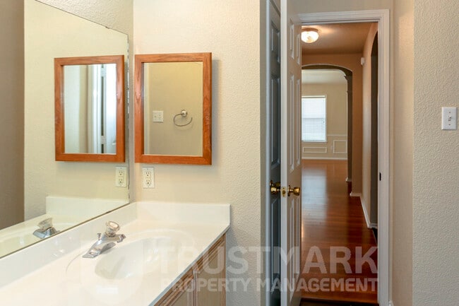 Building Photo - 2115 Wickiup Trail