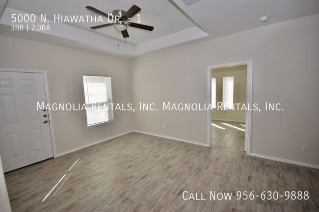 Building Photo - 5000 N Hiawatha Dr